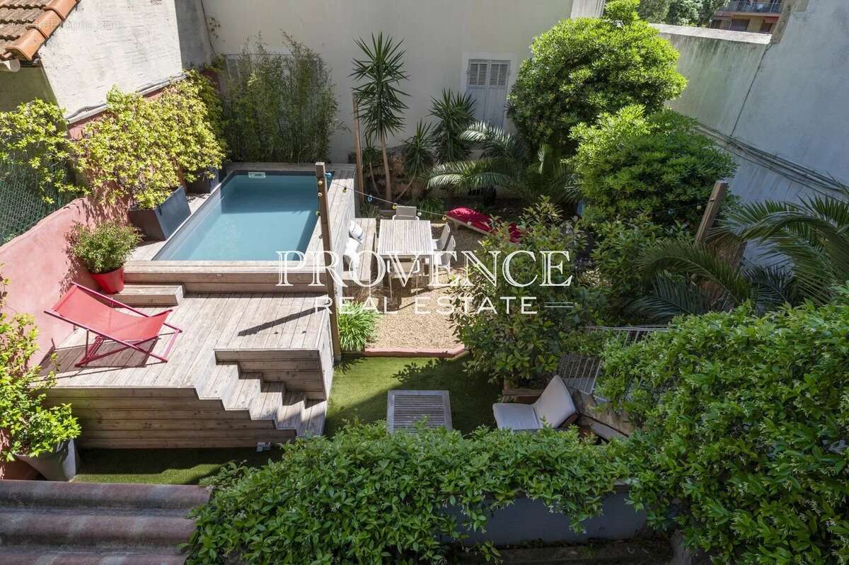 Appartement à MARSEILLE-8E