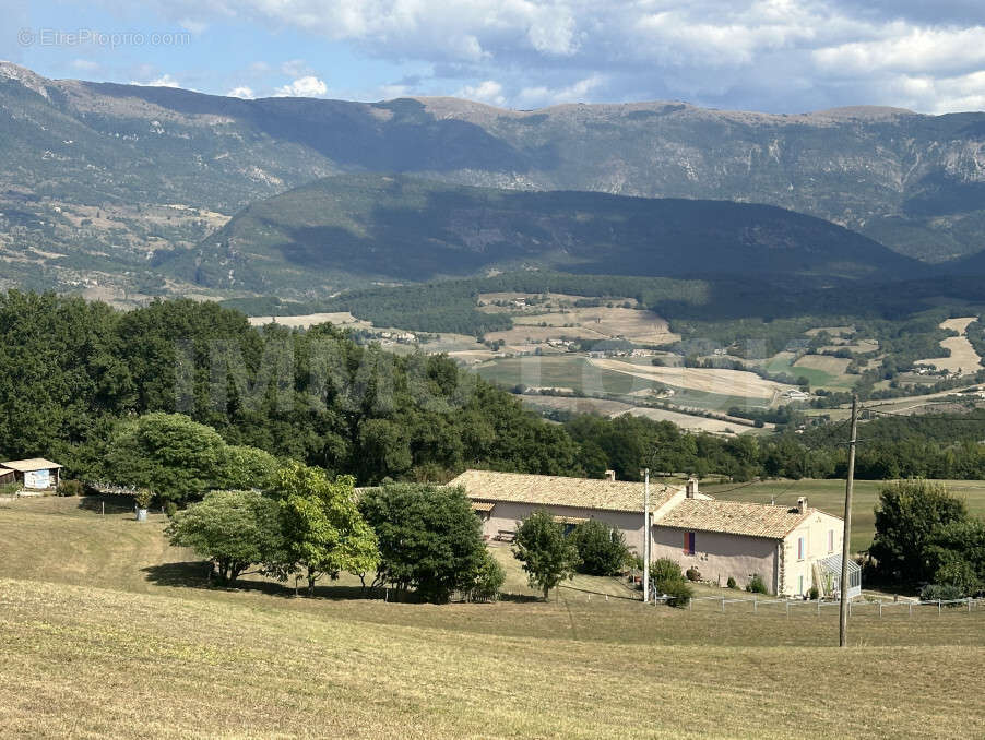 Maison à DIEULEFIT