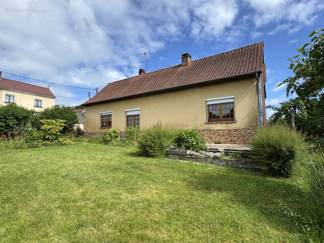 Maison à DOMART-EN-PONTHIEU