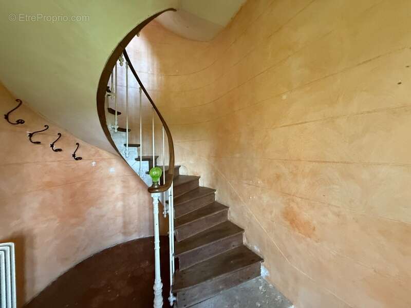 Maison à BUCHY