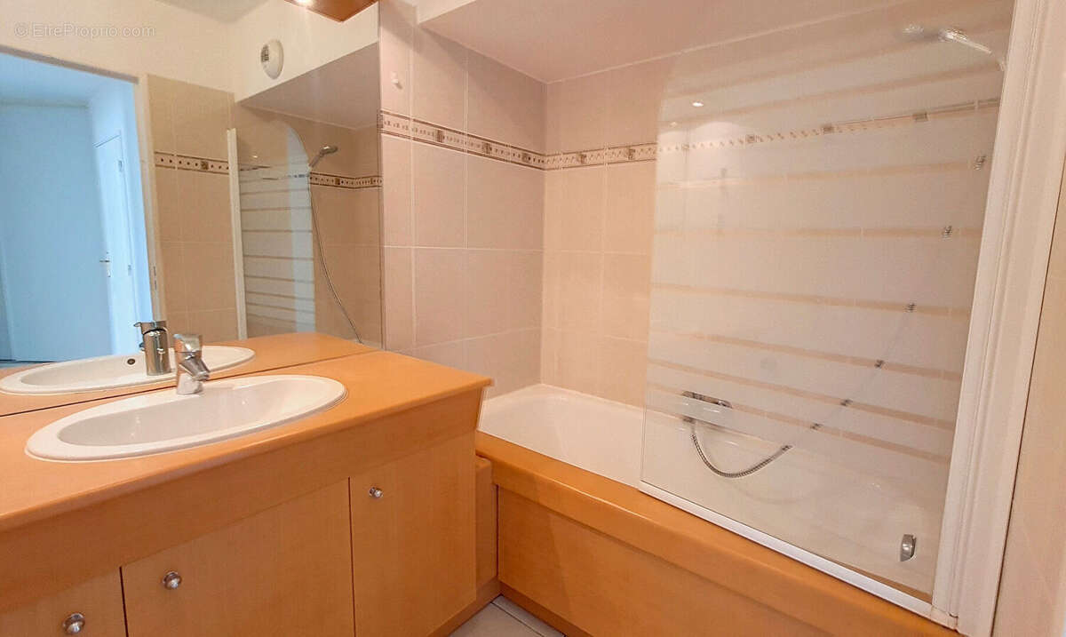 Appartement à SURESNES
