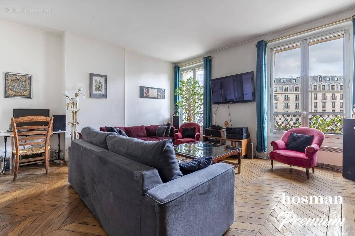 Appartement à PARIS-1E