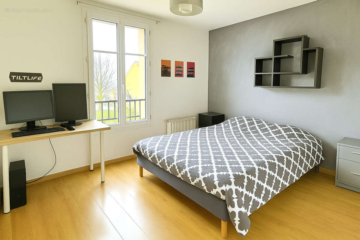 Maison à LE MESNIL-ESNARD