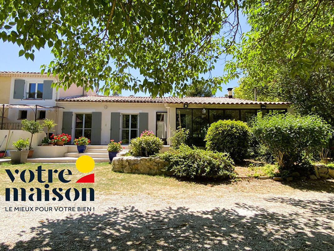 Maison à PEYROLLES-EN-PROVENCE