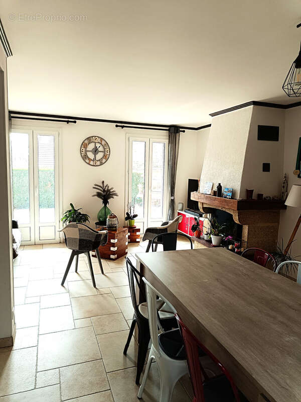Maison à AUXY