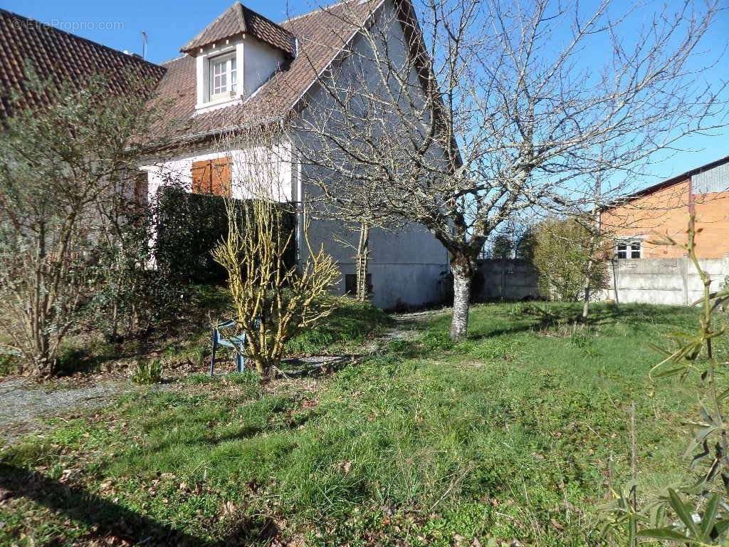 Maison à LATHUS-SAINT-REMY
