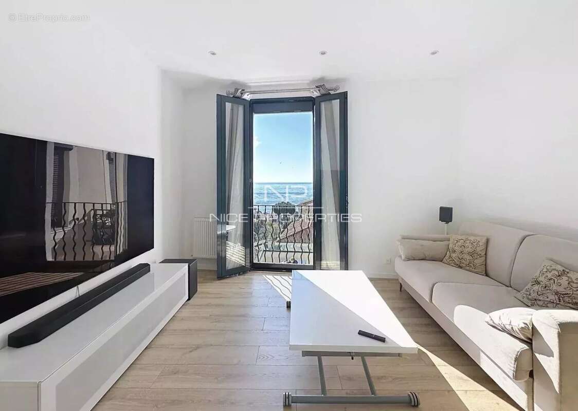 Appartement à ROQUEBRUNE-CAP-MARTIN