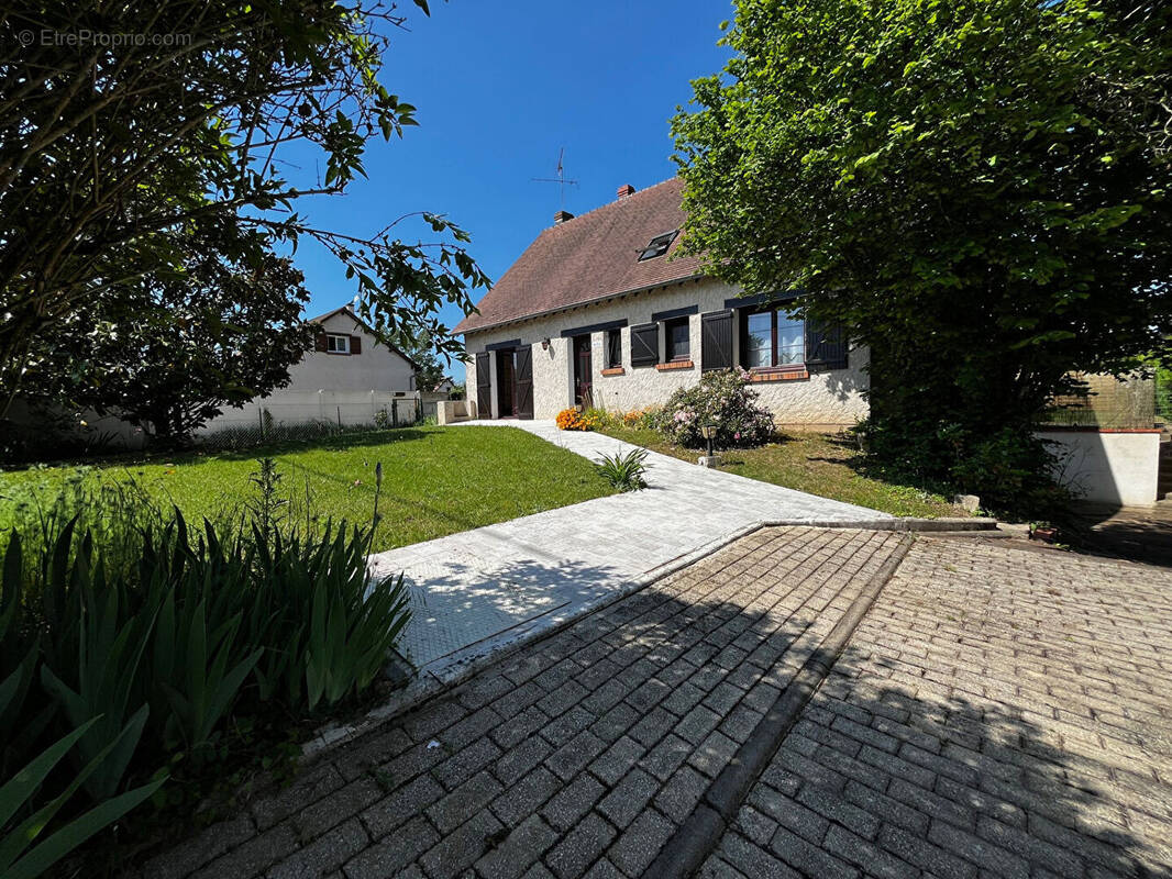 Maison à OLIVET