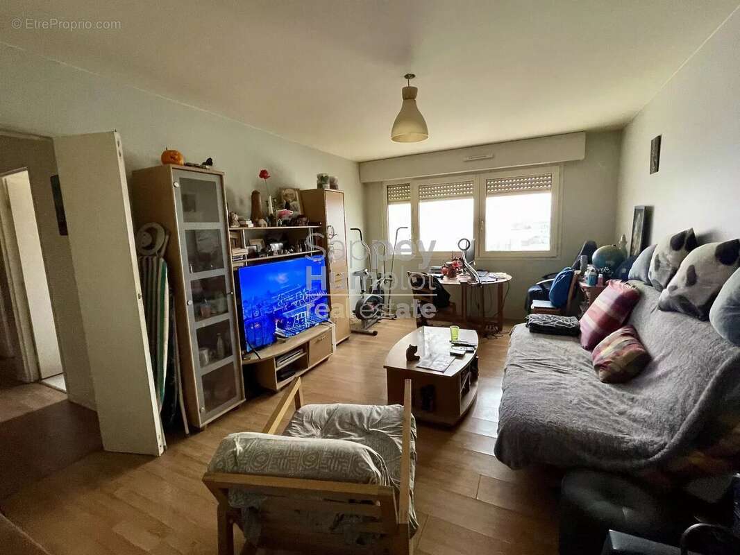 Appartement à SURESNES