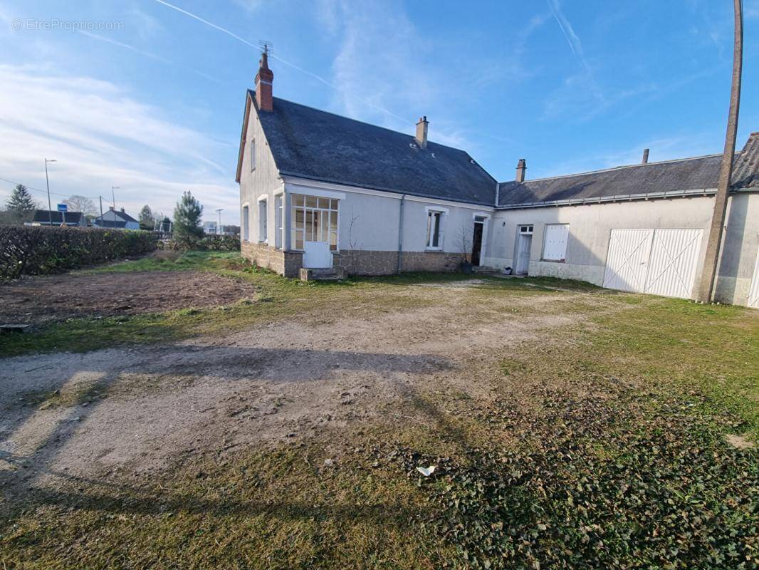 Maison à BRAY-EN-VAL