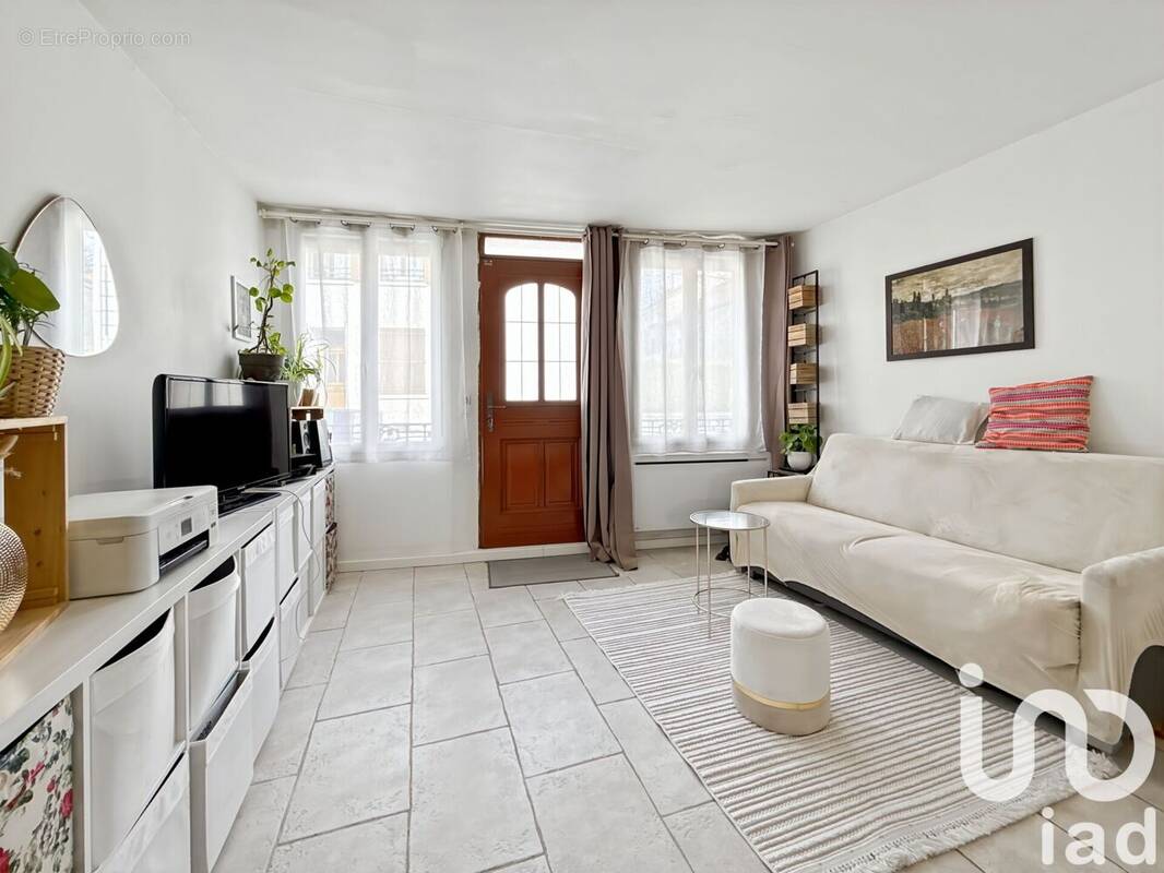 Photo 1 - Appartement à SANTENY