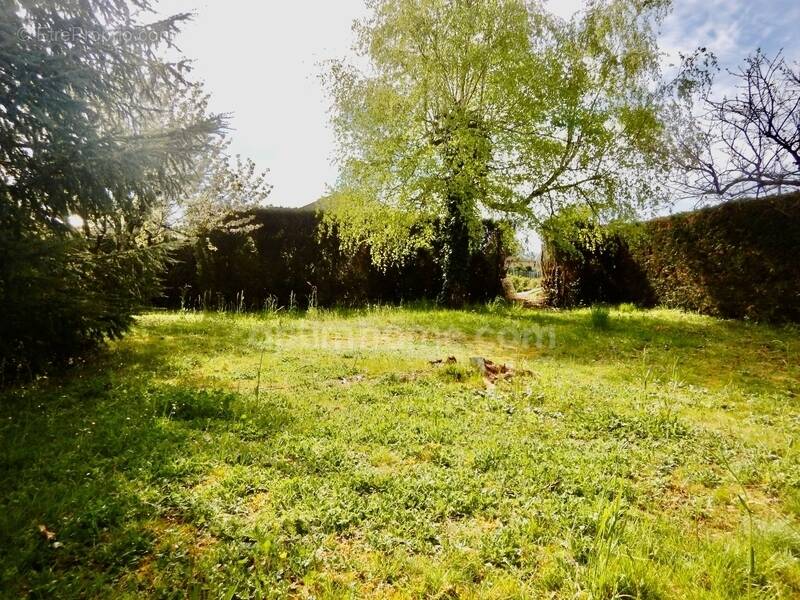 Terrain à PERIGUEUX