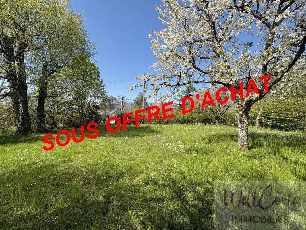 Terrain à GRESY-SUR-AIX