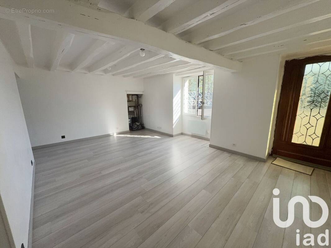 Photo 1 - Maison à LE COUDRAY-MONTCEAUX