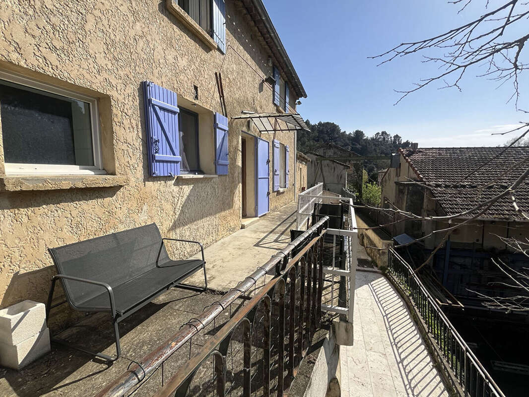Maison à FONTAINE-DE-VAUCLUSE