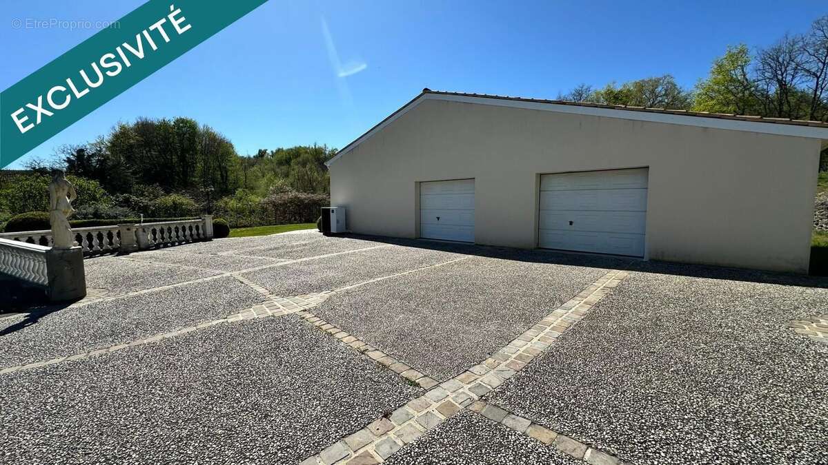 Photo 2 - Maison à SAINT-SAUVANT