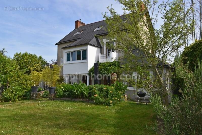 Maison à MALESTROIT