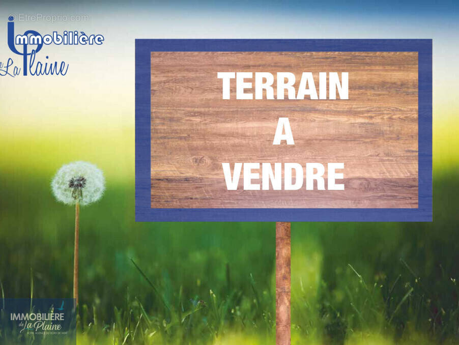 Terrain à LA PLAINE-SUR-MER