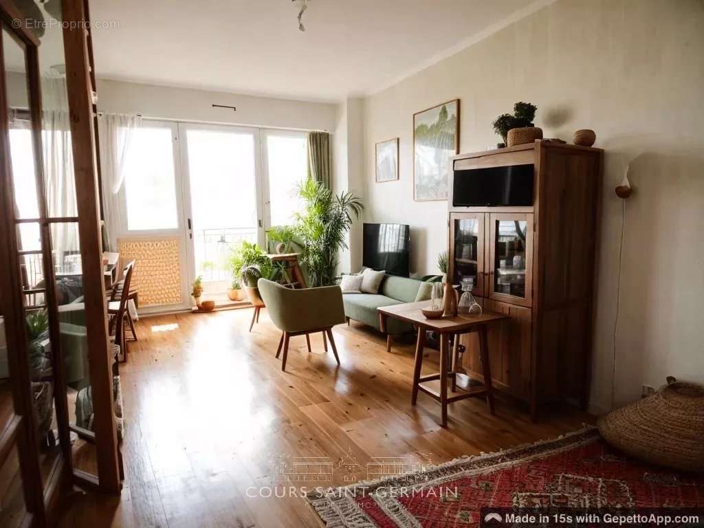 Appartement à PARIS-18E