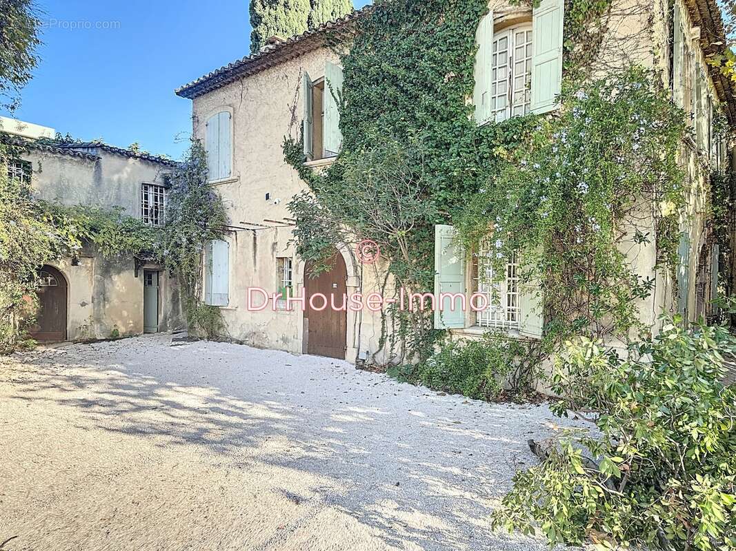Terrain à MARSEILLE-8E