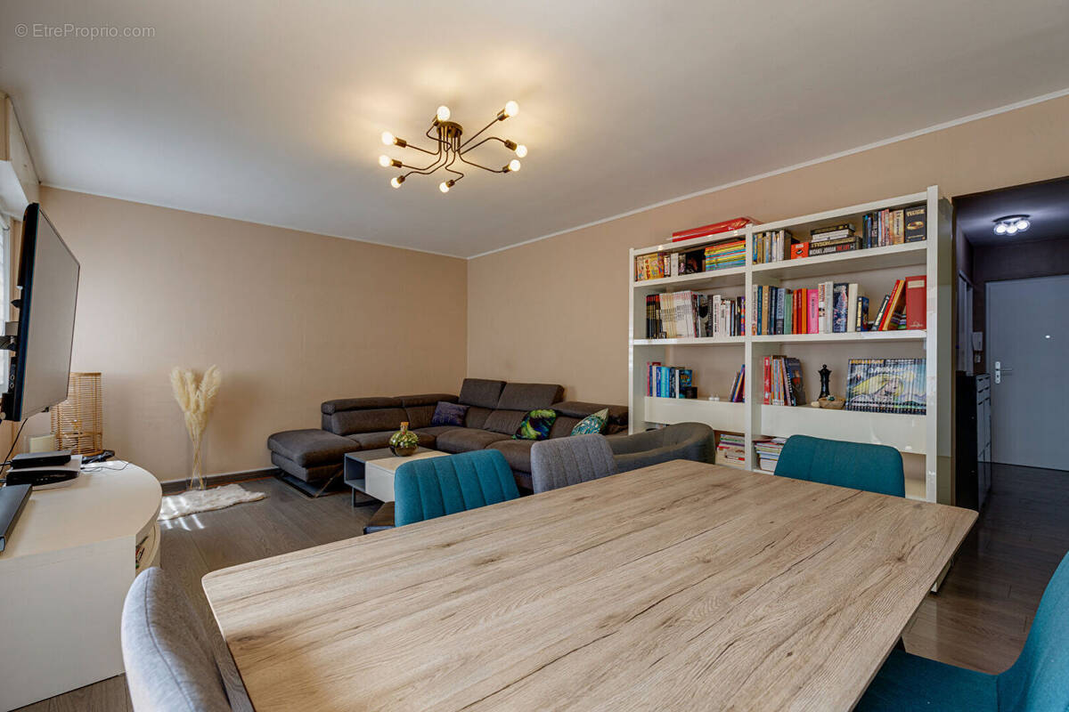 Appartement à DOUVAINE