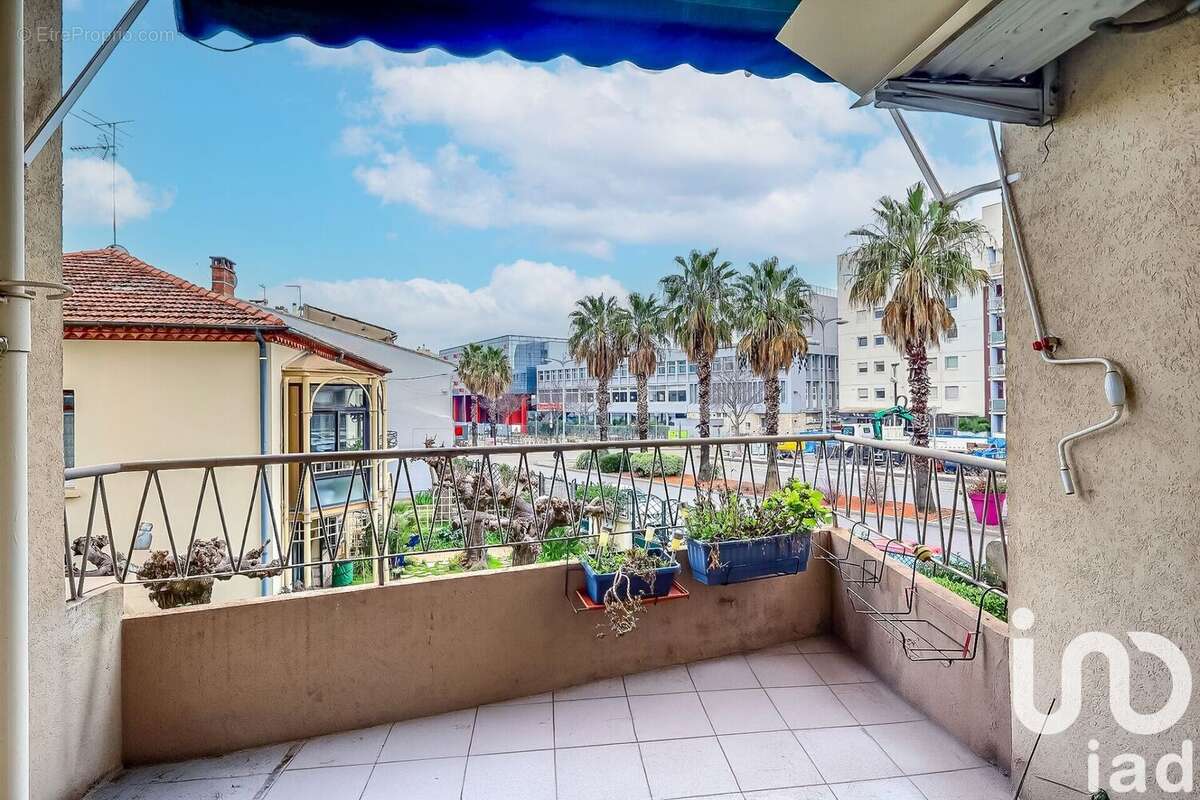 Photo 2 - Appartement à NIMES