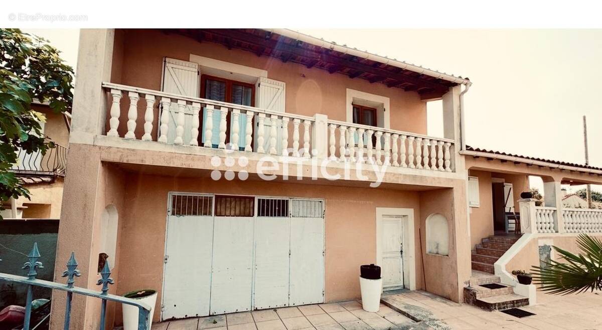Maison à PONT-SAINT-ESPRIT