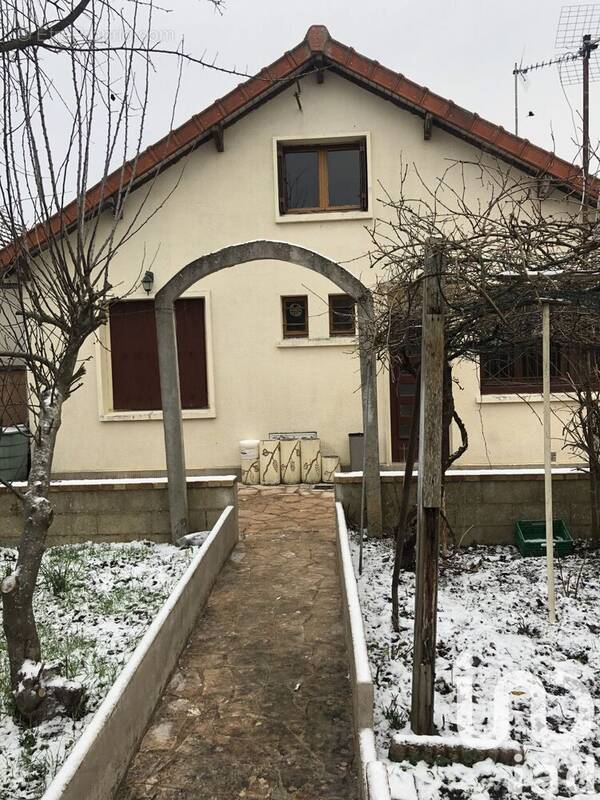 Photo 1 - Maison à DAMMARIE-LES-LYS