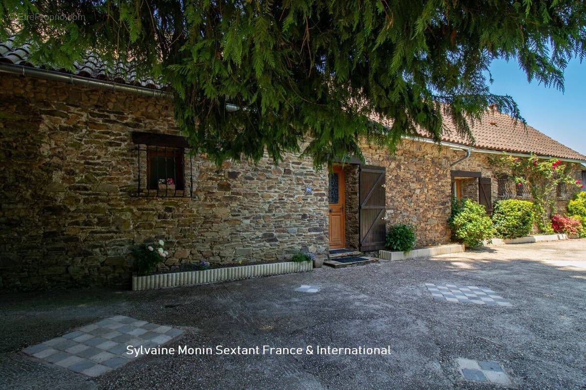 Maison à LANOUAILLE