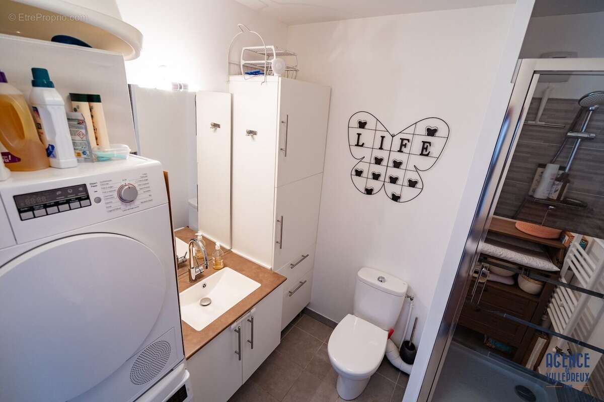 Appartement à LES CLAYES-SOUS-BOIS