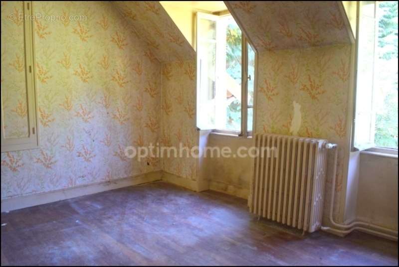 Maison à AUBUSSON