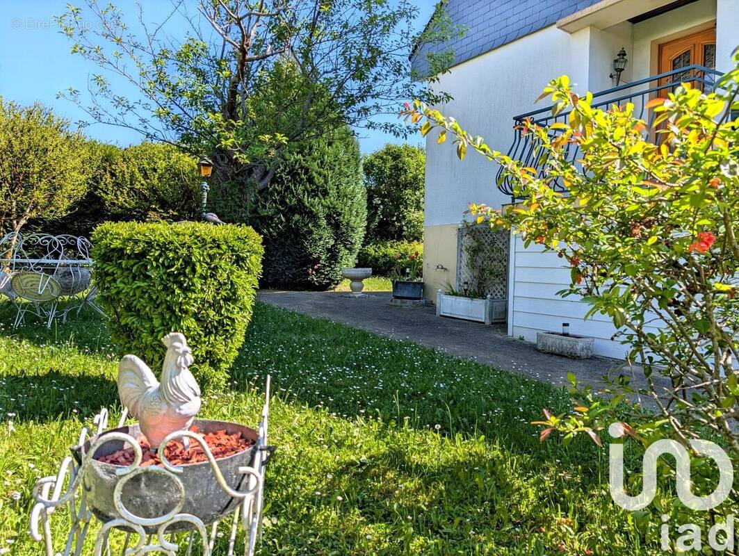 Photo 1 - Maison à SAINT-BERTHEVIN