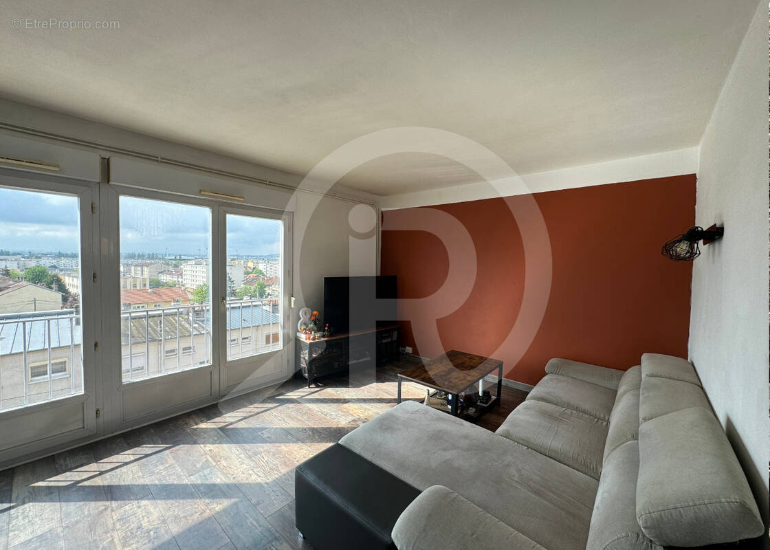 Appartement à SAINT-MAX