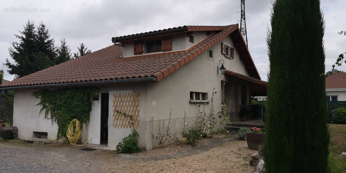 Maison à FEURS