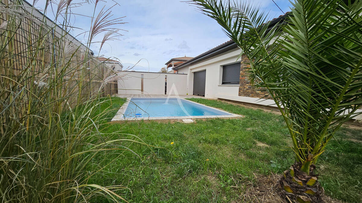 Maison à FENOUILLET