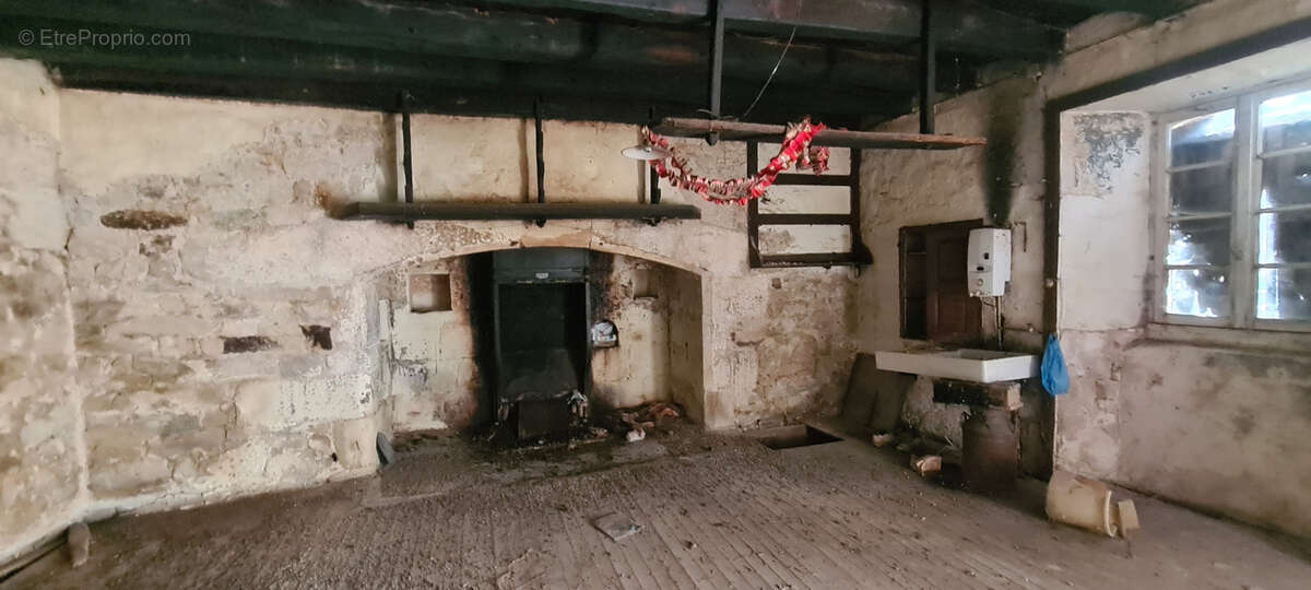 Maison à GOULLES