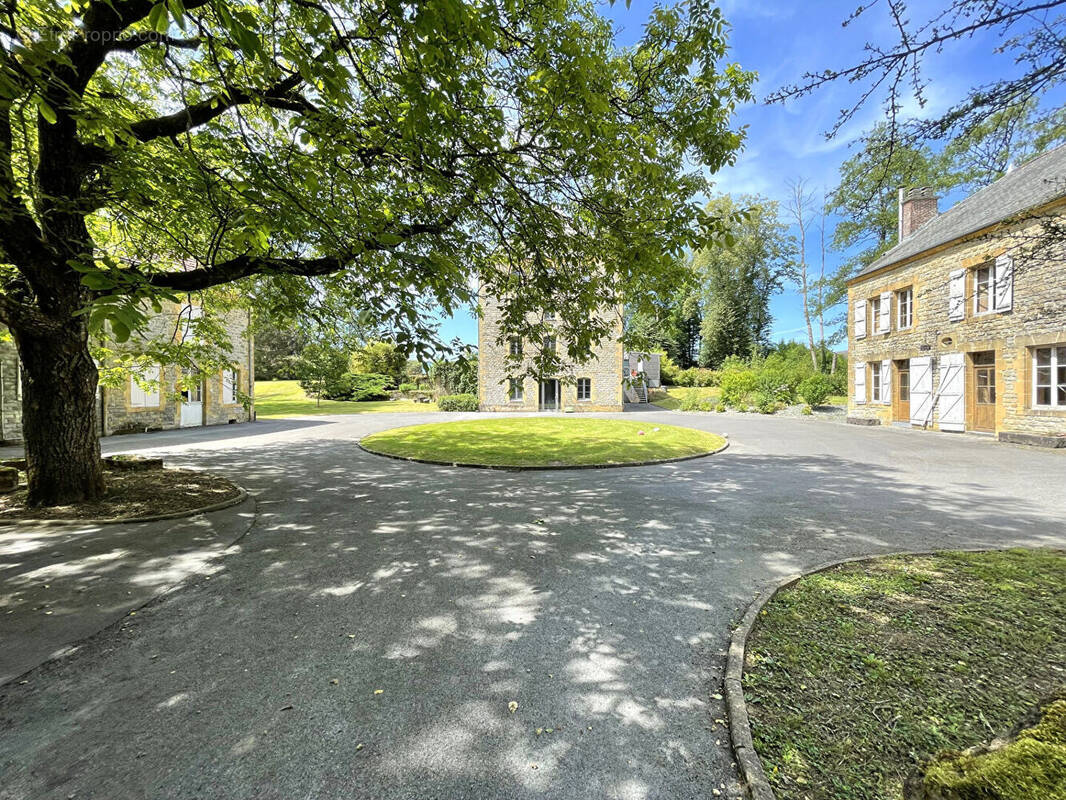 Maison à TOURNES