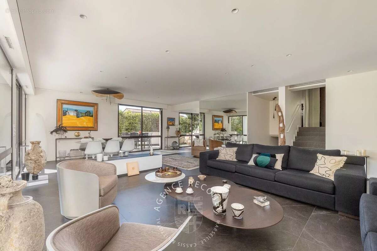 Appartement à MARSEILLE-8E
