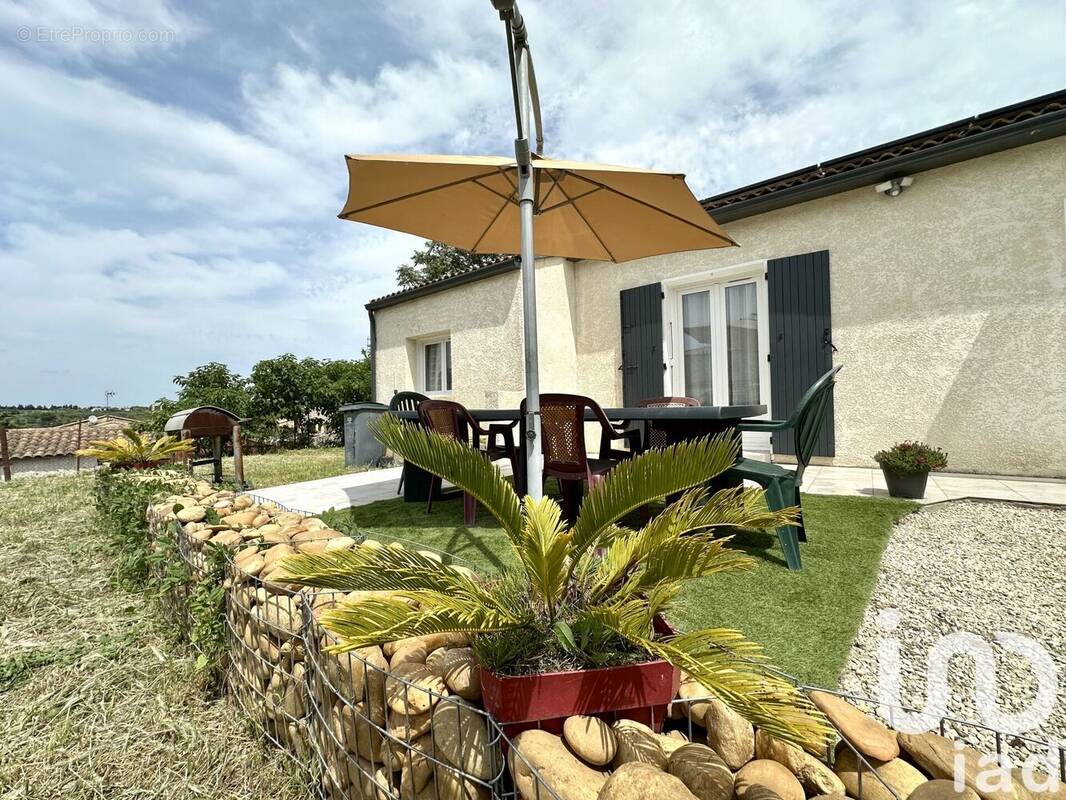 Photo 1 - Maison à BELLEGARDE