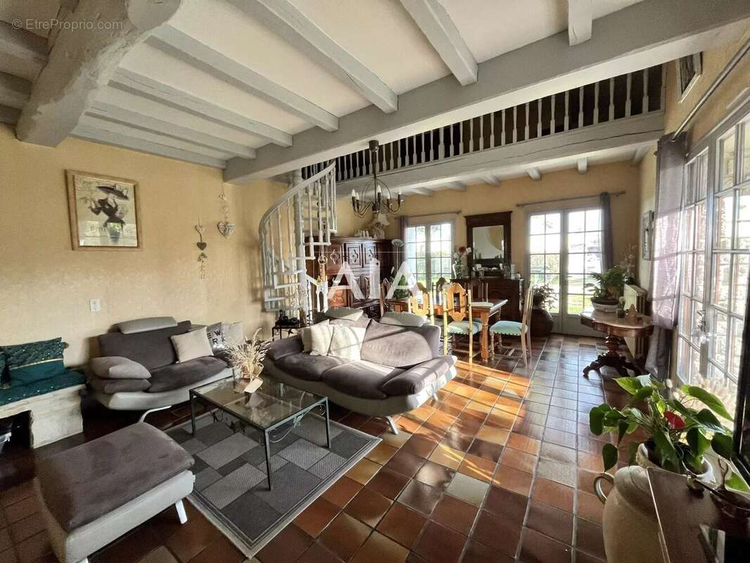 Maison à MAINE-DE-BOIXE
