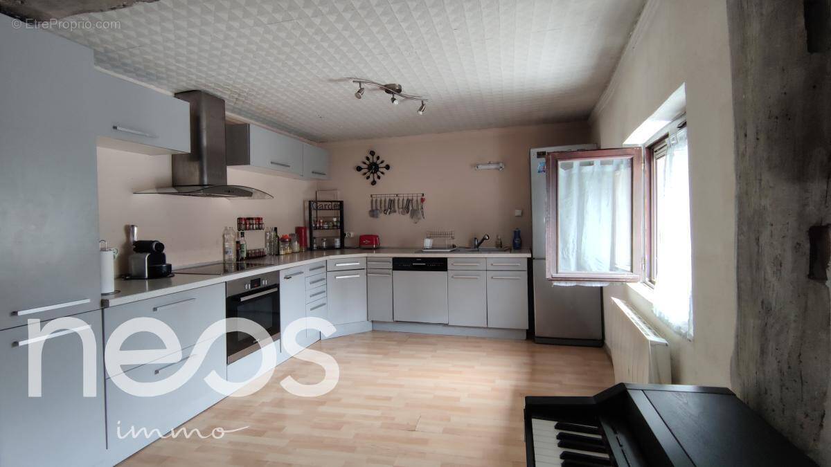 Appartement à JOUARRE