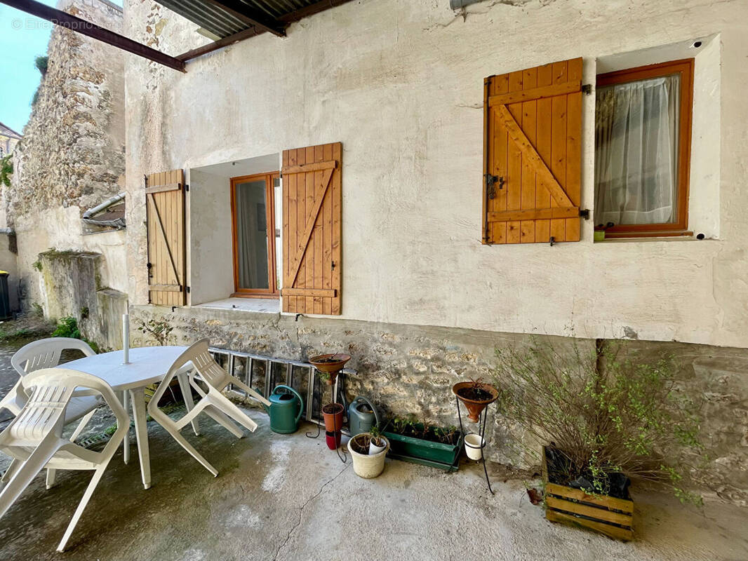 Appartement à JOUARRE