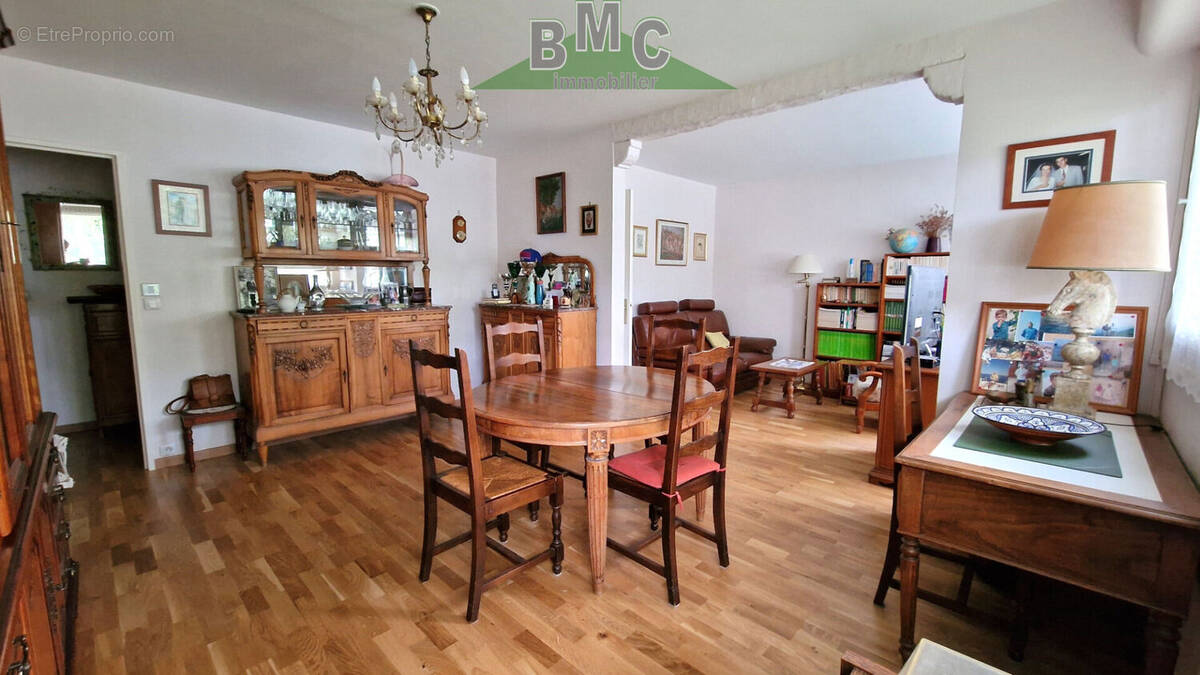 Appartement à LE PLESSIS-BOUCHARD