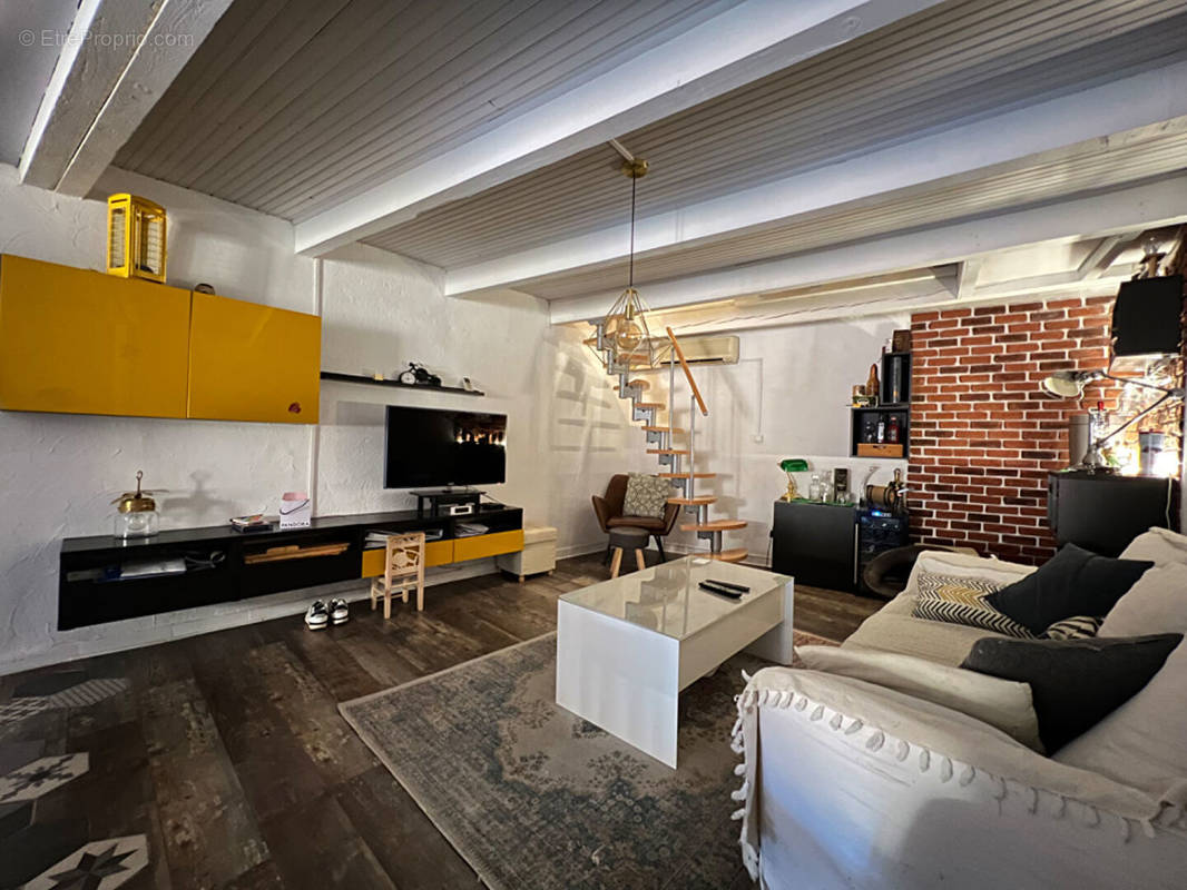 Appartement à CABASSE