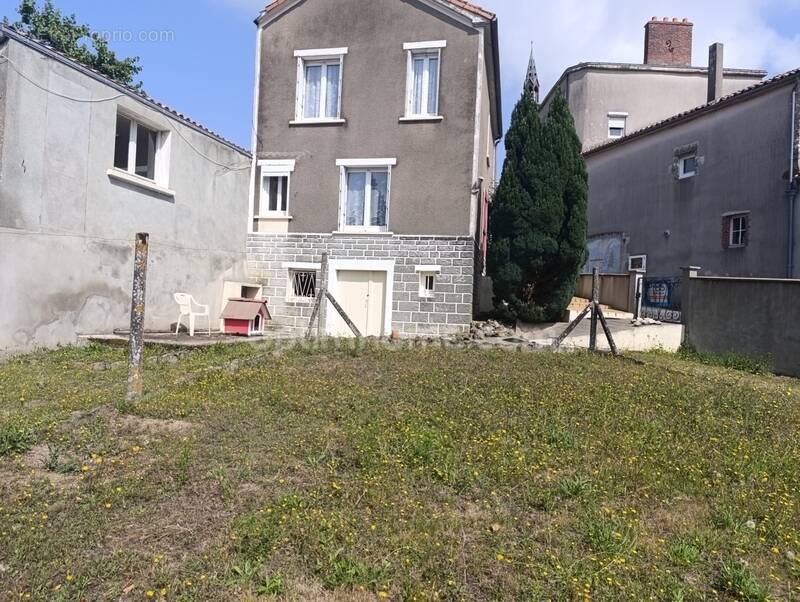 Maison à MOUILLERON-EN-PAREDS