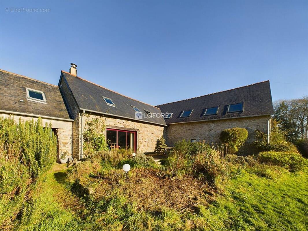 Maison à PLOMELIN