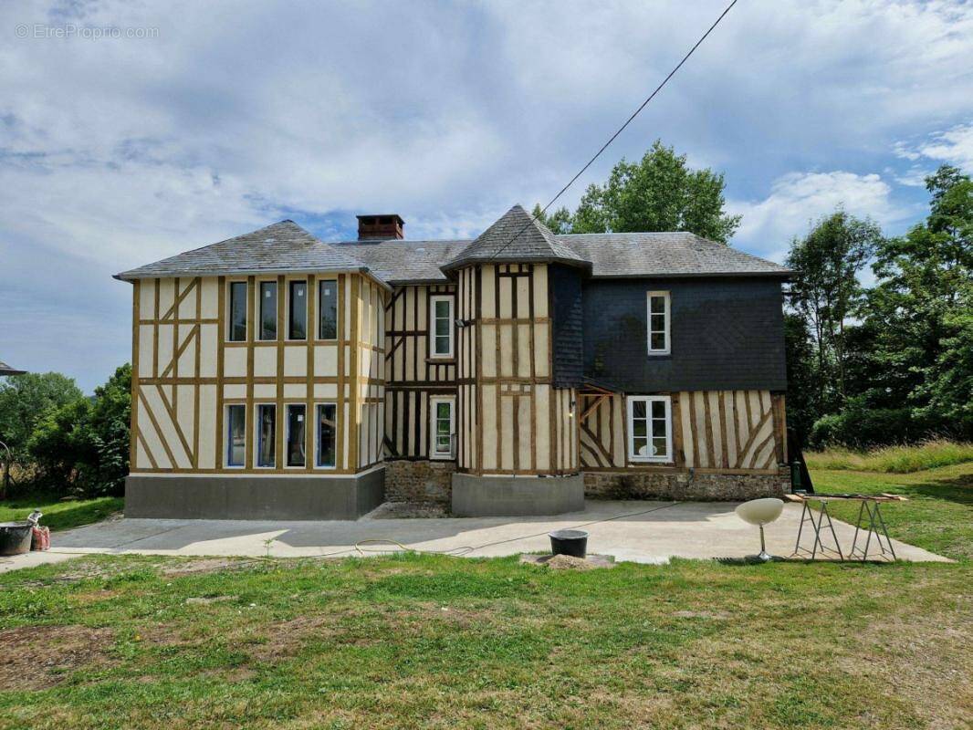 Maison à PONT-L&#039;EVEQUE