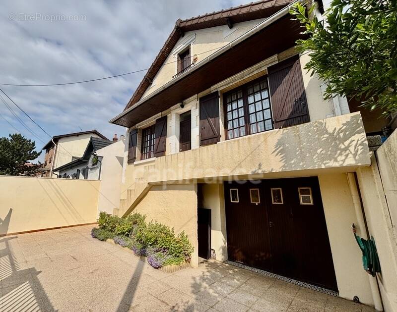 Maison à DRANCY