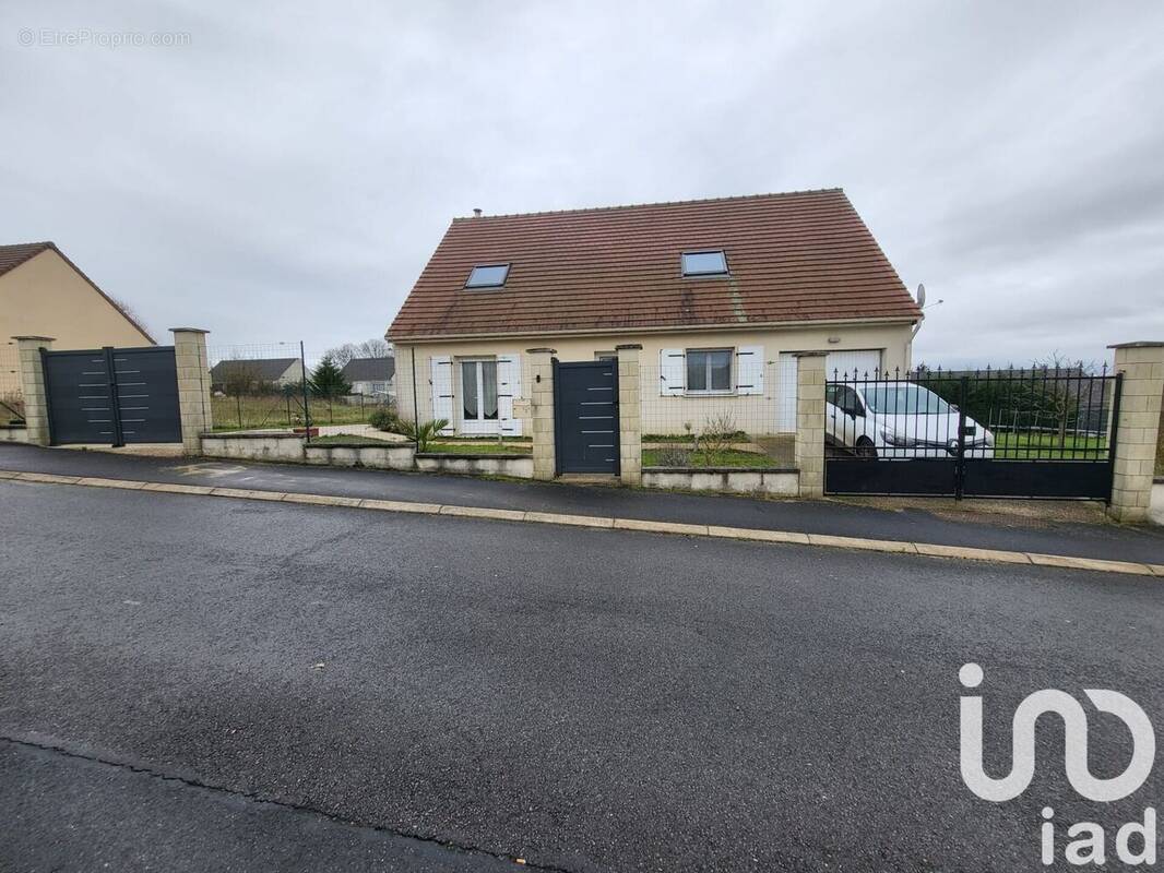 Photo 1 - Maison à LA FERTE-SOUS-JOUARRE