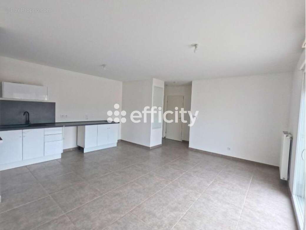Appartement à SAINT-LAURENT-DE-MURE